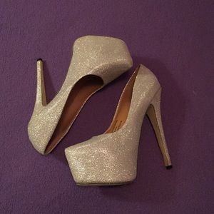 Sparkly Silver 5 inch Pumps